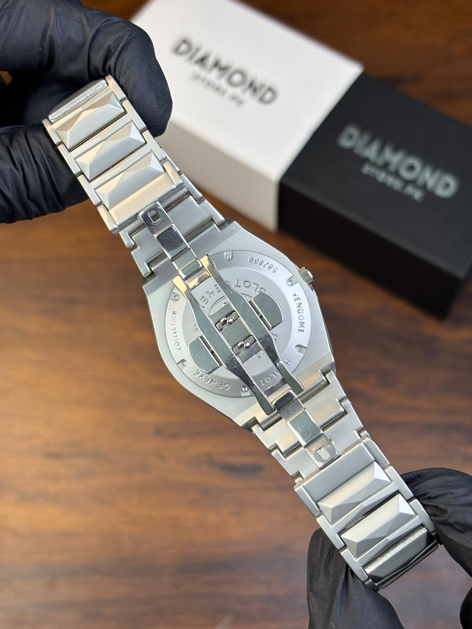 Hublot Watch  Diamond Cut  – Skeleton Black Dial