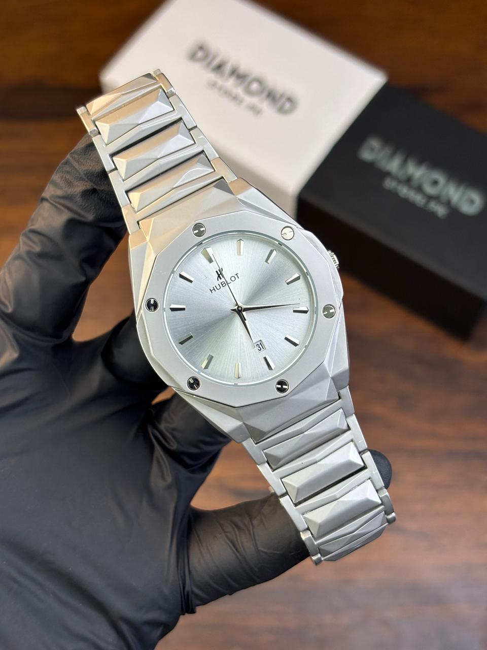 Hublot Watch  Diamond Cut  – Silver With White Dial