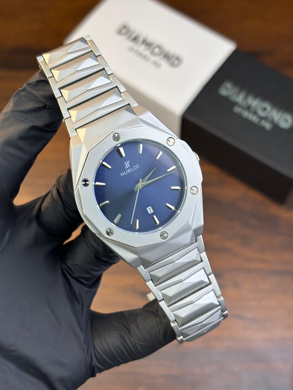 Hublot Watch  Diamond Cut  – Silver With Blue Dial
