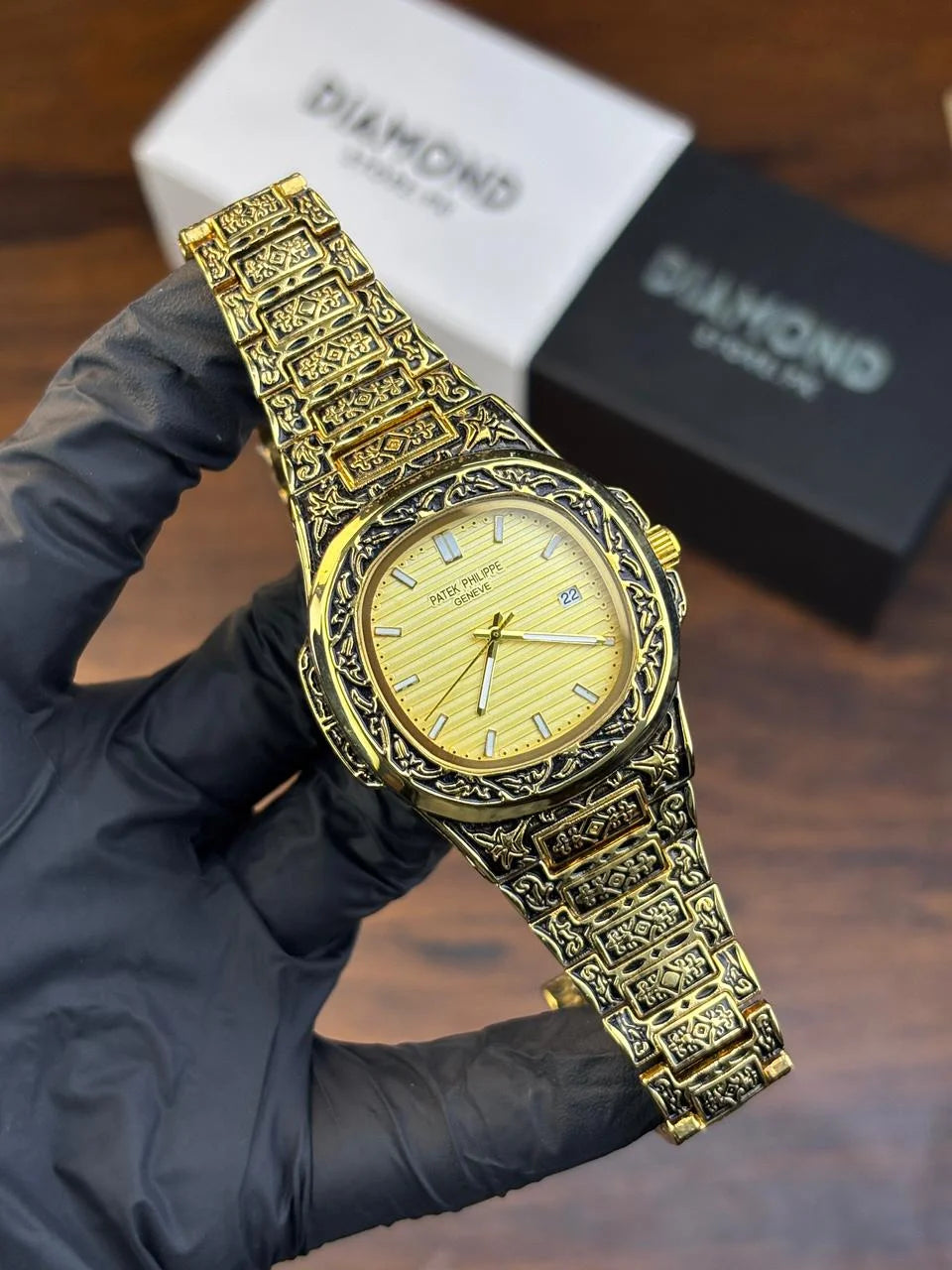 Patek Philippe Texture Watch – Golden With Golden Dial